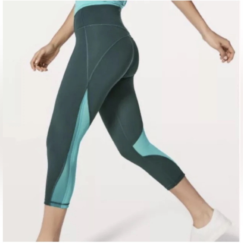 Lululemon Women's Mix & Mesh Crop Size 4 Teal Green